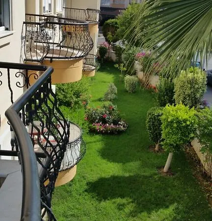In Begonvil Sitesi Apartamento